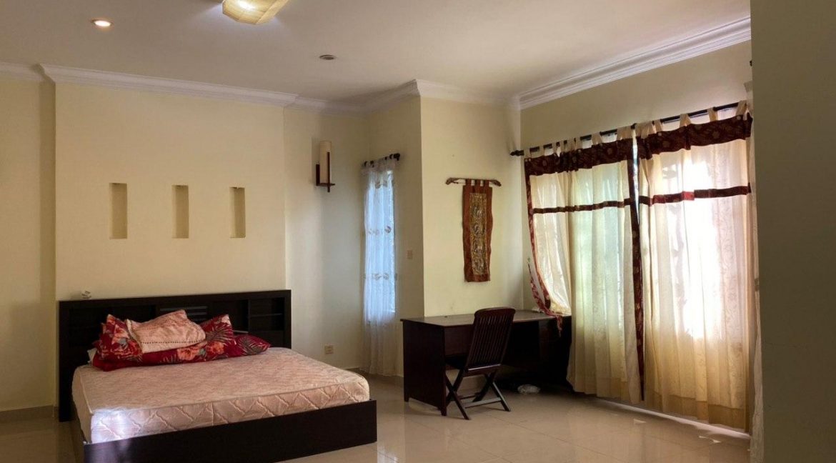 3 Bedrooms Villa for Rent in Bassac Garden, Tonle Bassac Area (9)