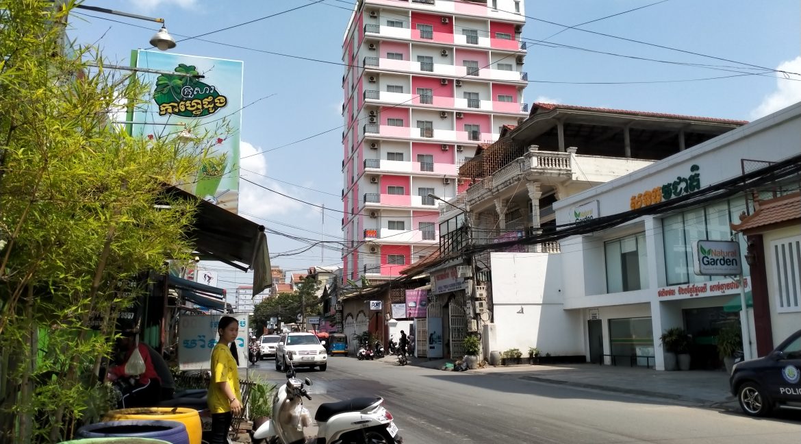 50 Units Whole Building for Rent in Toul Tom Pong (1)