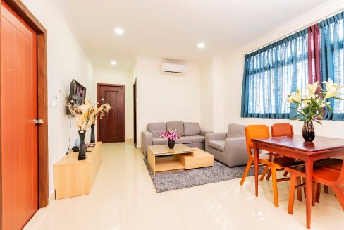 Comfortable 2 Bedroom Apartment for Rent in Toul Tom Pong I Area (1)