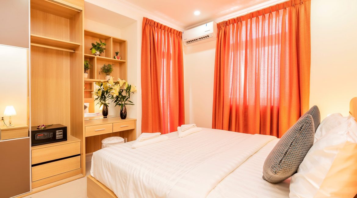 Comfortable 2 Bedroom Apartment for Rent in Toul Tom Pong I Area (10)