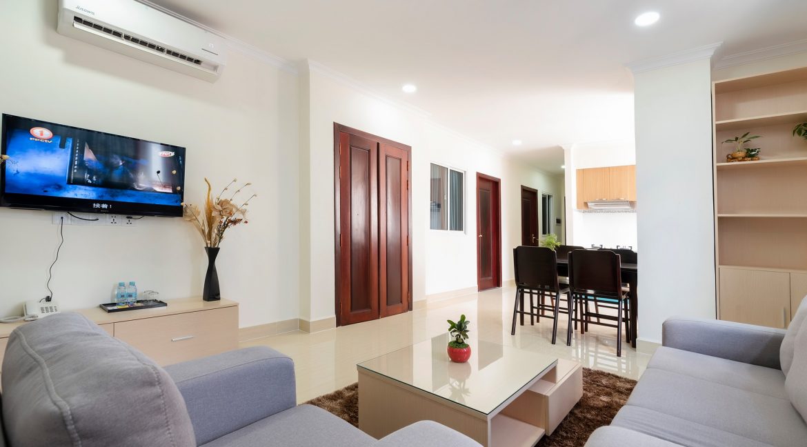 Comfortable 2 Bedroom Apartment for Rent in Toul Tom Pong I Area (5)