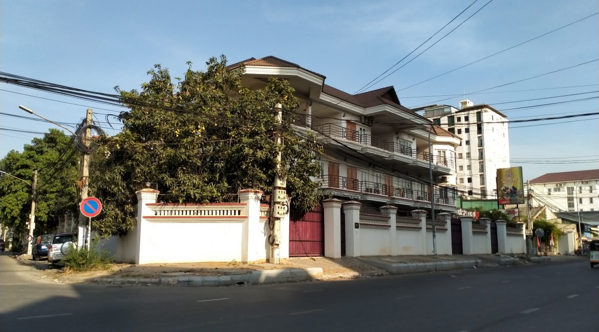 Corner Building for Sale in Toul Kork, Near Indradevi High School (1)