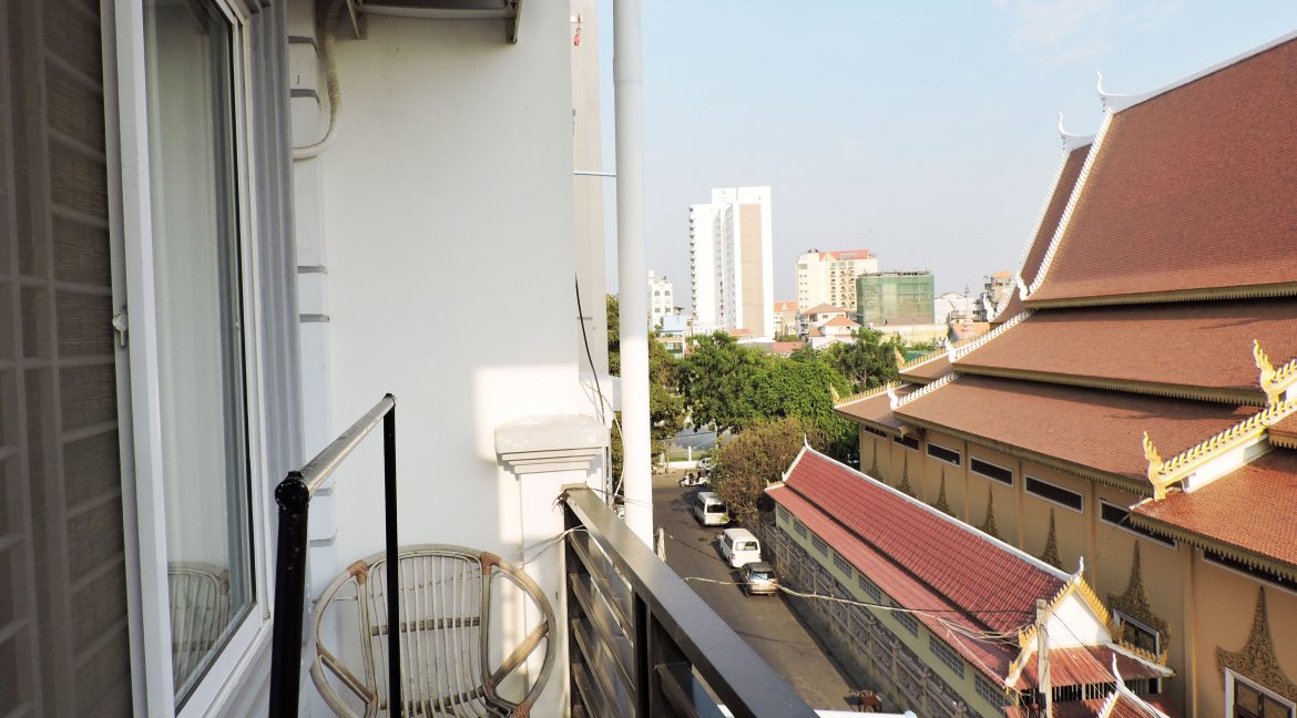 Western Style Apartment for Rent in Tonle Bassac, Near Independence Monument (11)