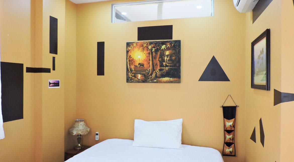 Western Style Apartment for Rent in Tonle Bassac, Near Independence Monument (6)