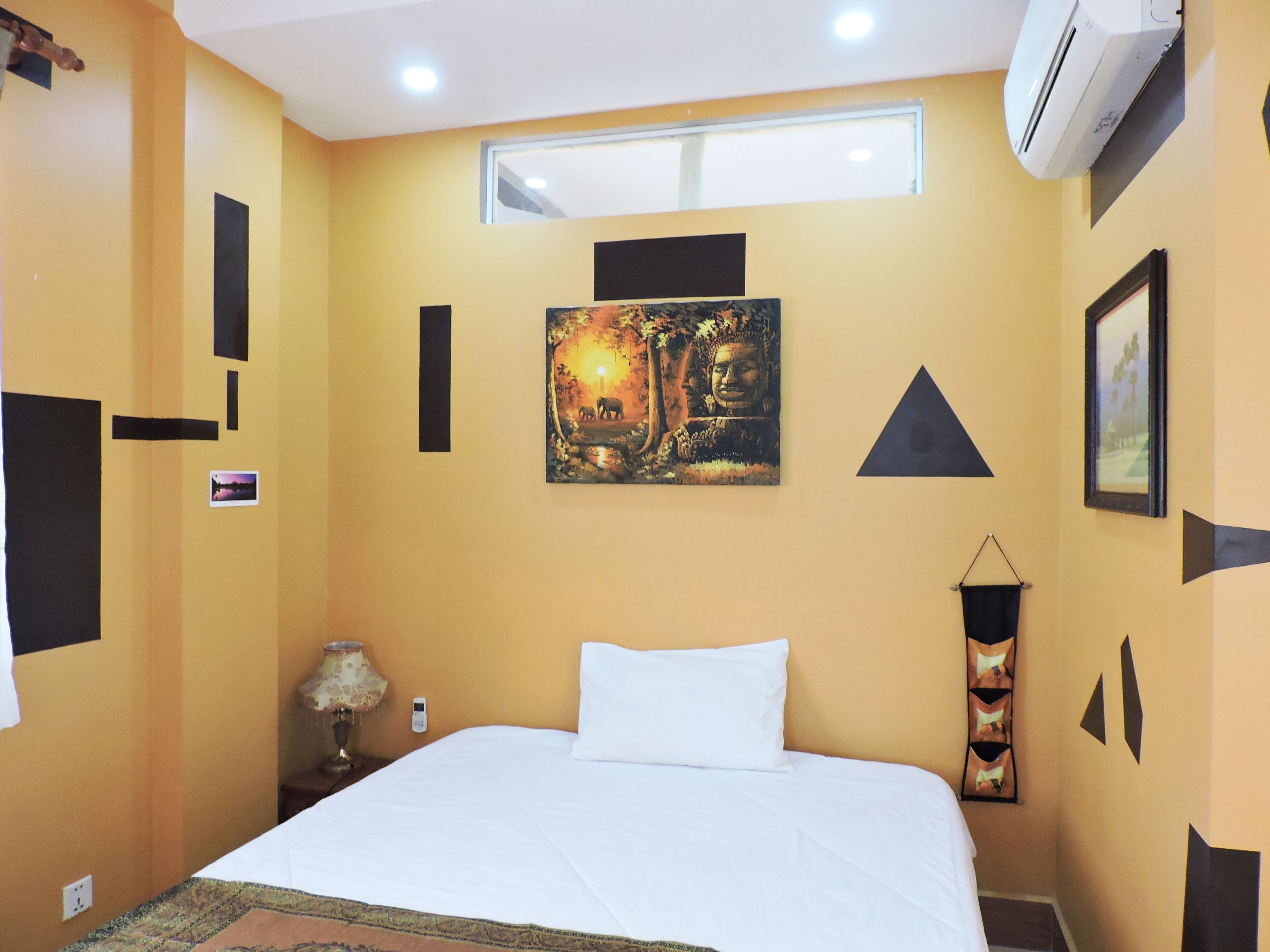 Western Style Apartment for Rent in Daun Penh Area - Cambodia Real