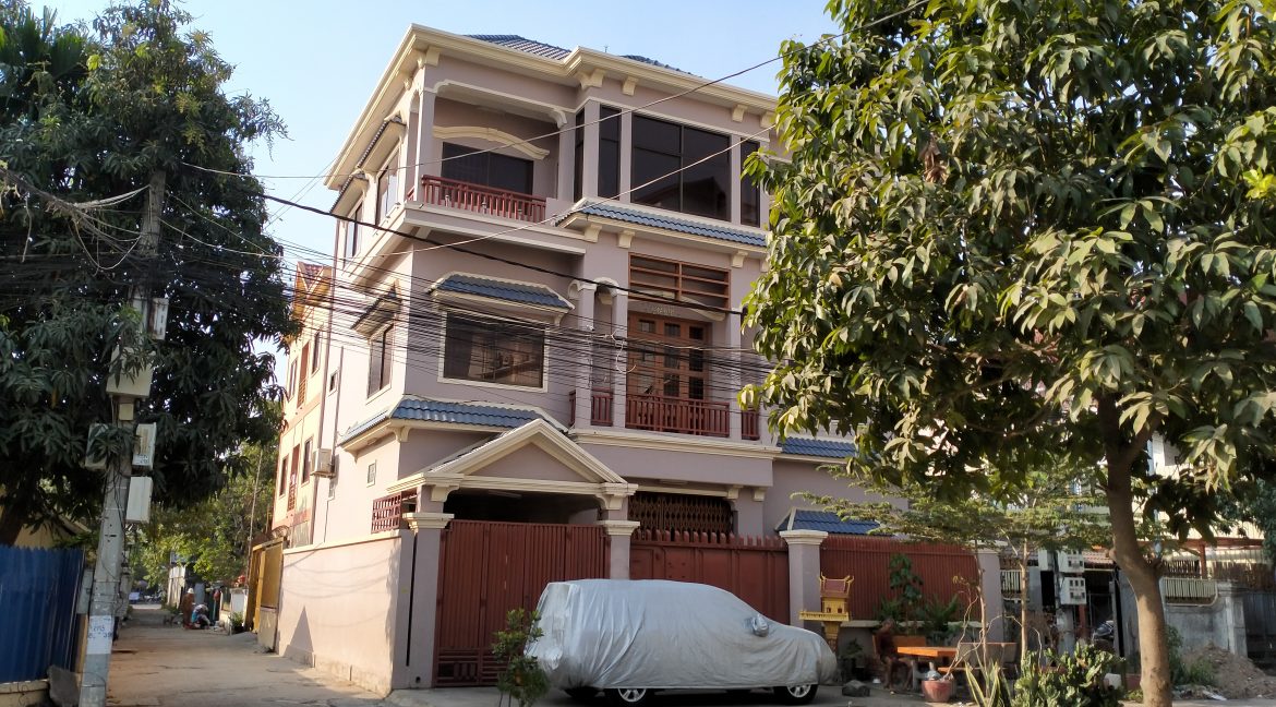 Conner House for Sale in Toul Kork Area (2)