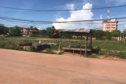 Huge Land for Sale in Siem Reap near Top Town