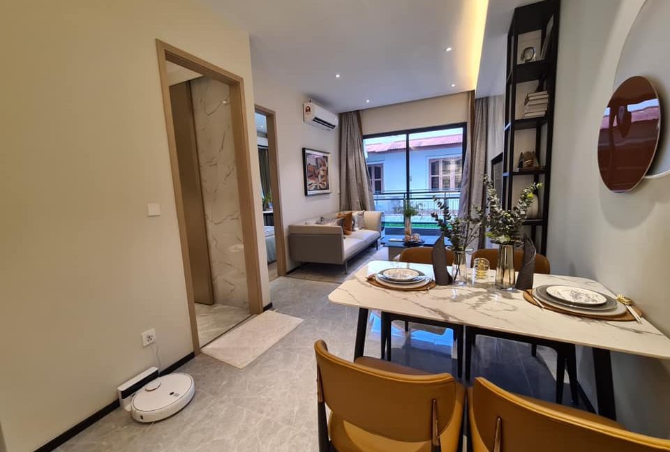 Smart Home Luxury Condominium for Sale in BKK1 (16)