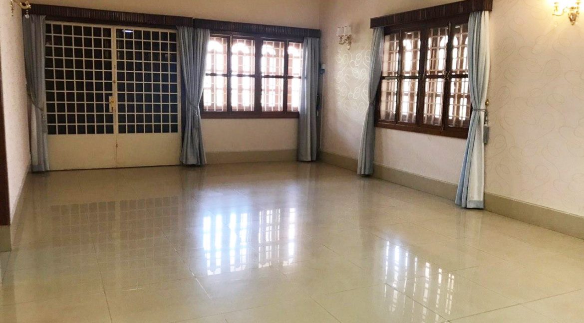 Swimming Pool Villa for Rent in Tonle Bassac (11)