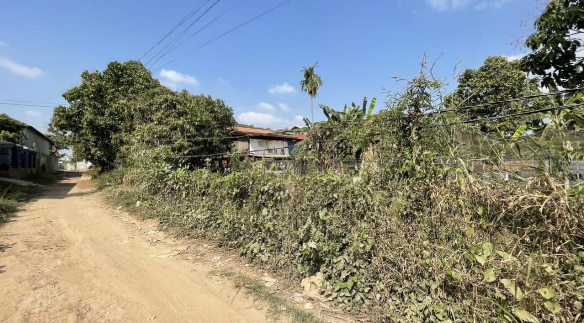 Good Land for investment for Sale in Svay Chroum (2)