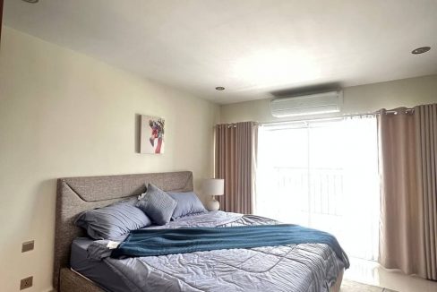 Good Living Studio Condominium for rent in Tuol Kork is available now (1)