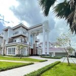 Luxury KIng A Villa For Sale In Borey Peng Huoth Boeng Snor Eco Melody (1)