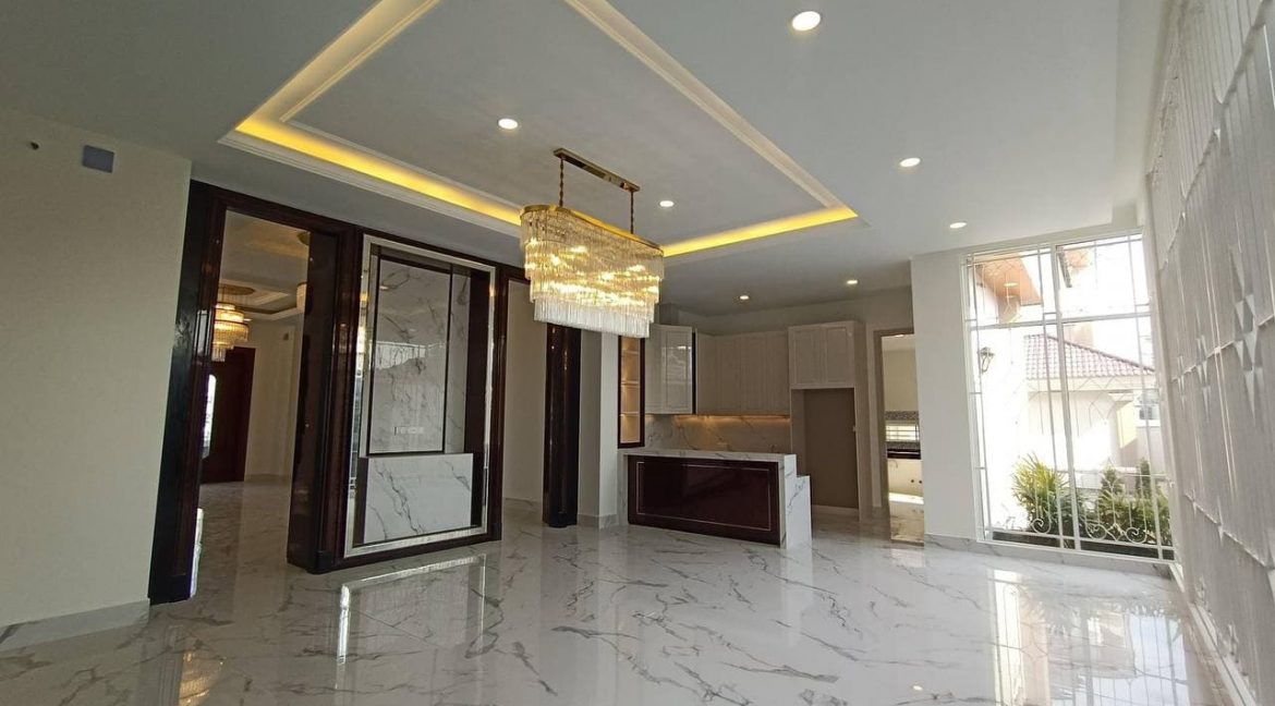 Luxury KIng A Villa For Sale In Borey Peng Huoth Boeng Snor Eco Melody (2)