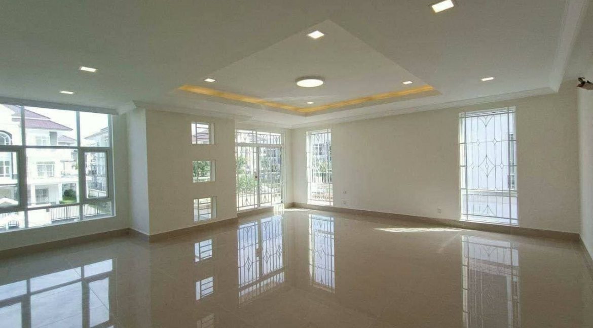 Luxury Queen Villa For Sale In Borey Peng Huoth Boeng The Star Diamonds (4)