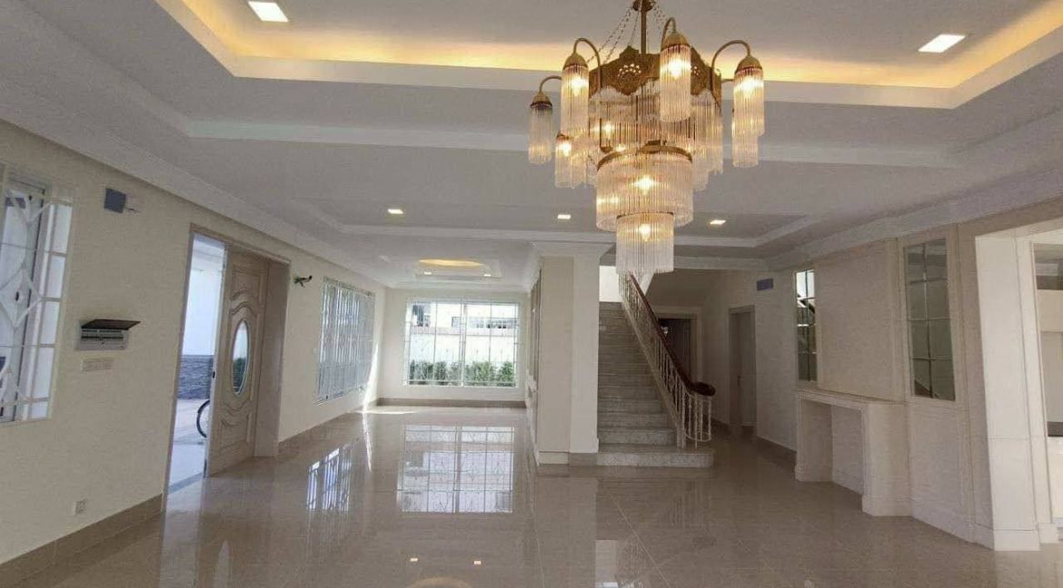 Luxury Queen Villa For Sale In Borey Peng Huoth Boeng The Star Diamonds (6)