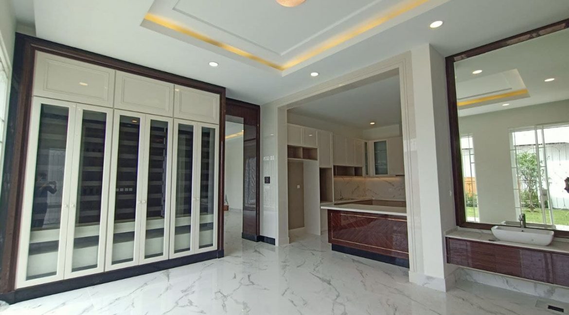 Luxury Queen Villa For Sale In Borey Peng Huoth Boeng The Star Diamonds (7)