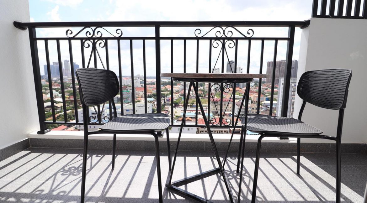 One Bedroom Apartment with refreshing looks and better view of the city in Boeung Trabek (10)