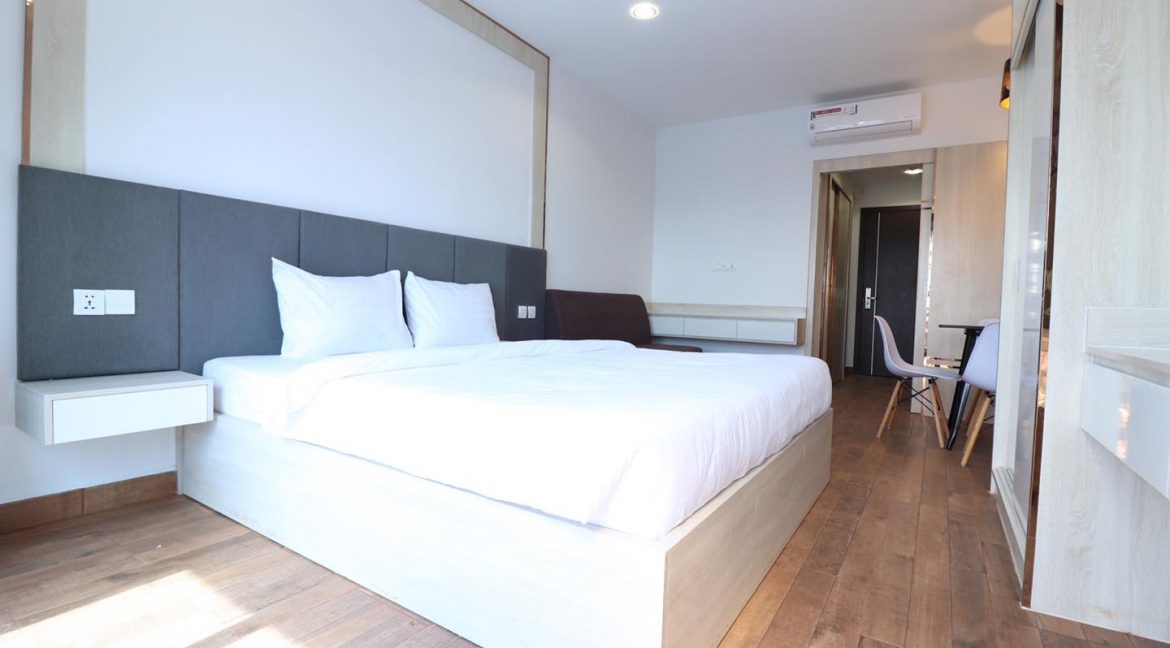 One Bedroom Apartment with refreshing looks and better view of the city in Boeung Trabek (2)