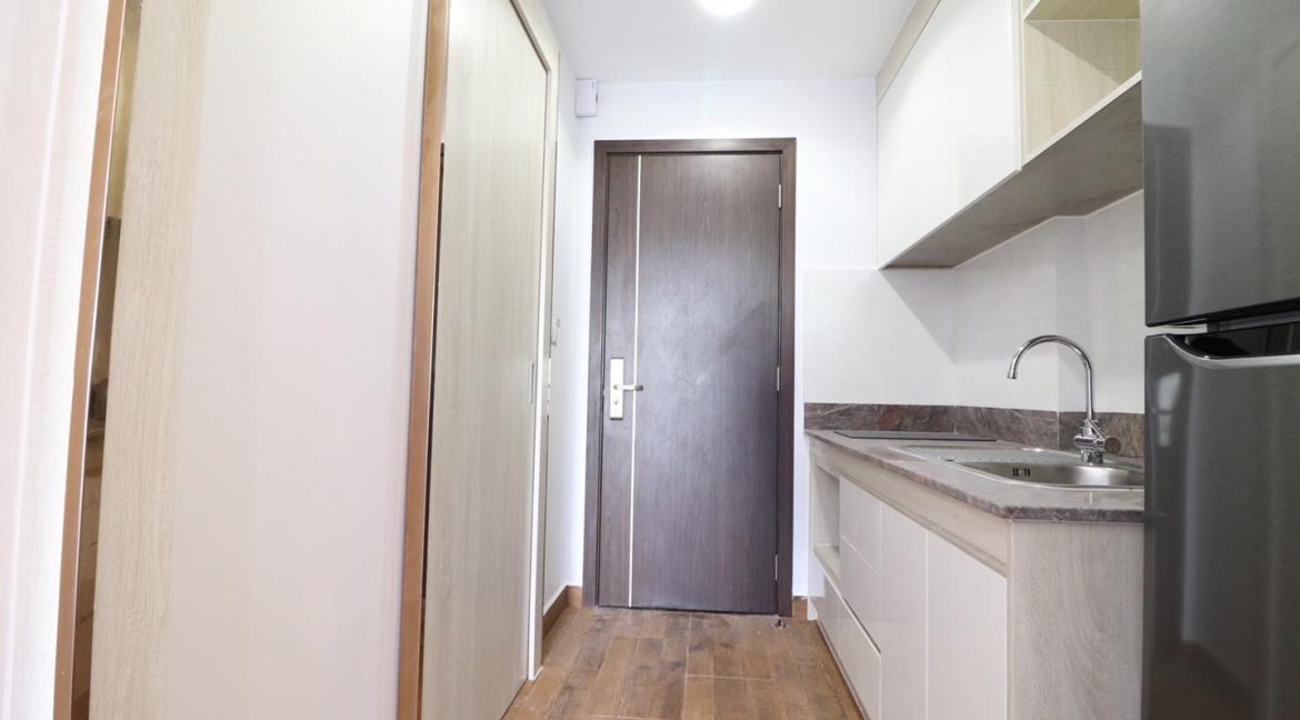 One Bedroom Apartment with refreshing looks and better view of the city in Boeung Trabek (6)