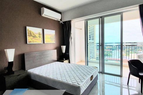 Service Studio Apartment with balcony for rent in Daun Penh is free booking now (1)