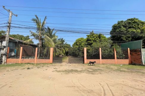 Spacious Land for sale along the National Road 1 in Prek Ek (1)