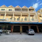 Spacious Shophouse with Good Location for rent in Tuol Kork (1)