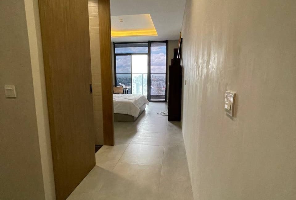 Spacious Studio Condominium access with Gym, Swimming Pool off with 45% in front of AEON Mall 1 (9)