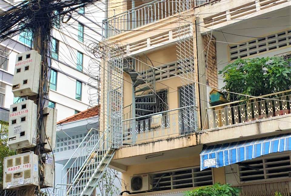 Urgent Shophouse For Rent In BKK Is Available Now Cambodia Real   Urgent Shophouse For Rent In BKK Is Available Now 2 960x648 