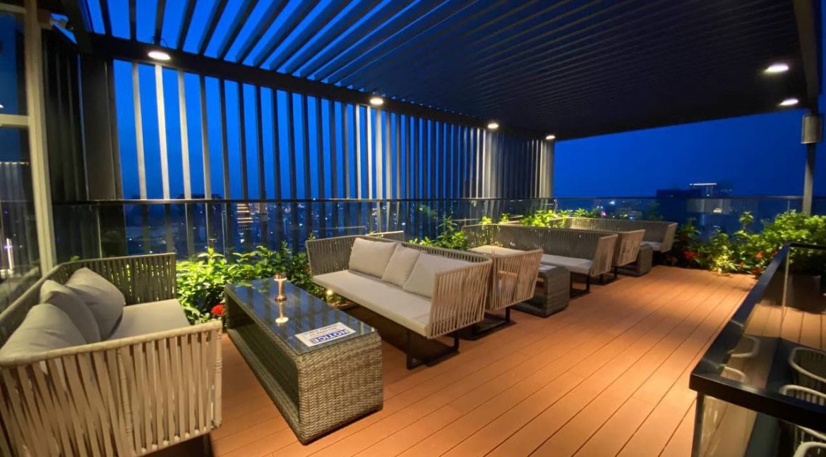 Very Nice One Bedroom Condominium with Gym Steam Swimming Pool and Sky Bar in Bkk3 (17)