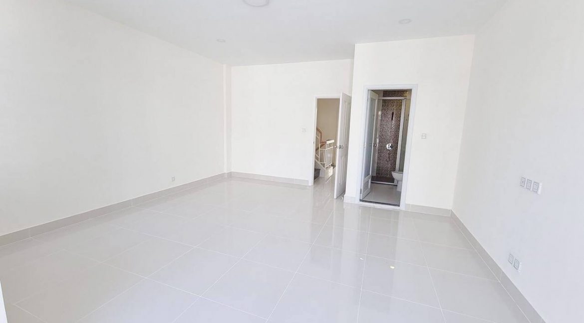 4 Bedrooms Conner Link VIlla for Sale in Borey Peng Hourt Beng Snor the Eco Delta (7)