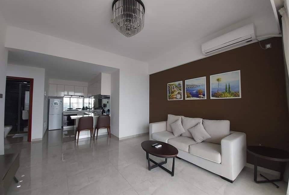 Spacious One Bedroom – Service Apartment with Balcony in Daun Penh available now (1)