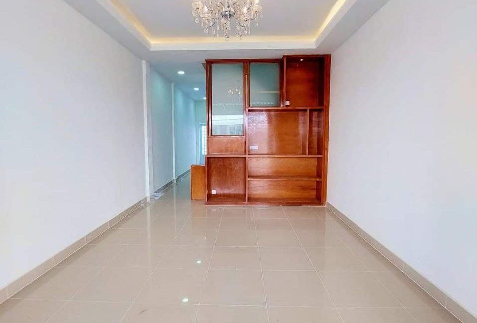 Urgent House for Sale with Special Price in Good Location (2)