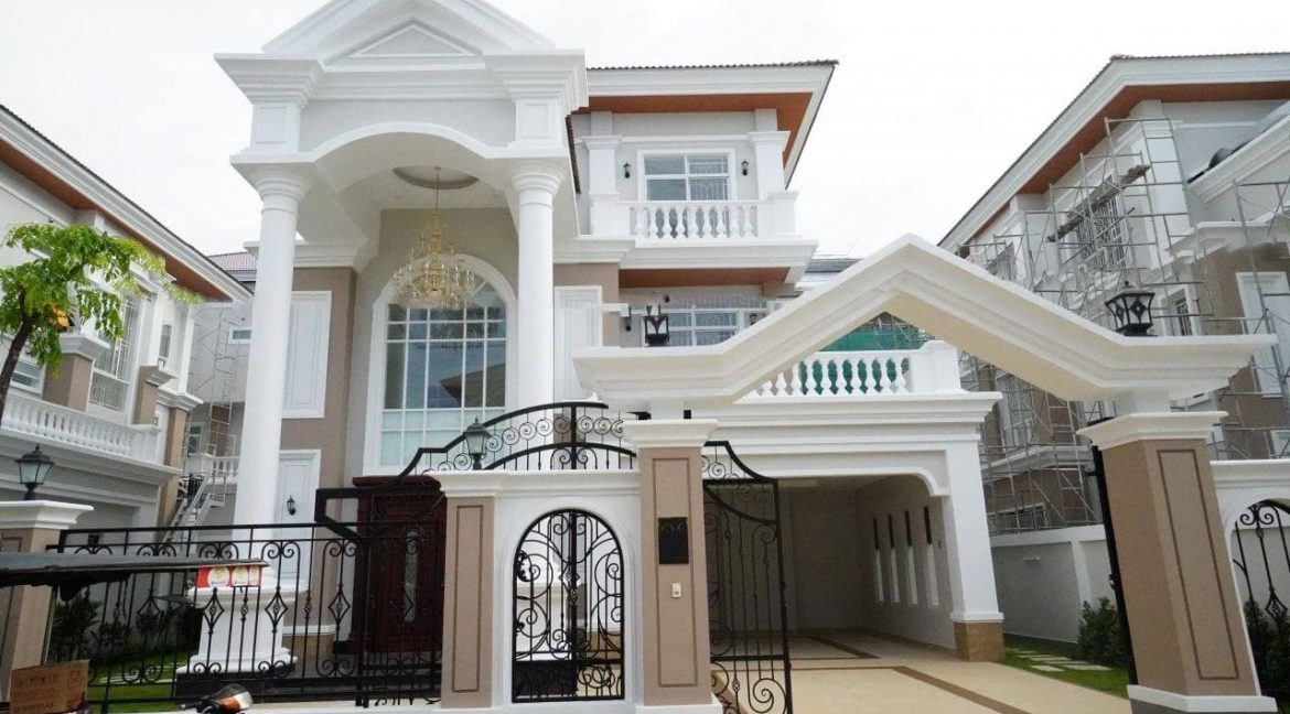 Beautifully Price Villa For Sale In Borey Peng Huoth Boeng Snor On Project Eco Melody (1)