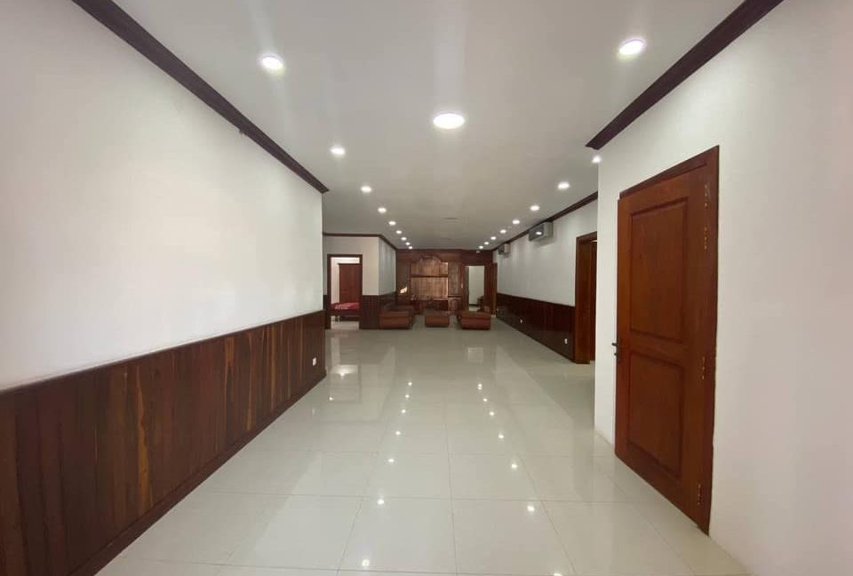 Charming 4 Bedrooms Apartment for Rent In Khan Sen Sok (2)