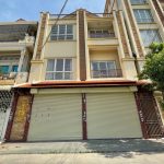 Modern House for Rent with Good Location In Khan TK (1)