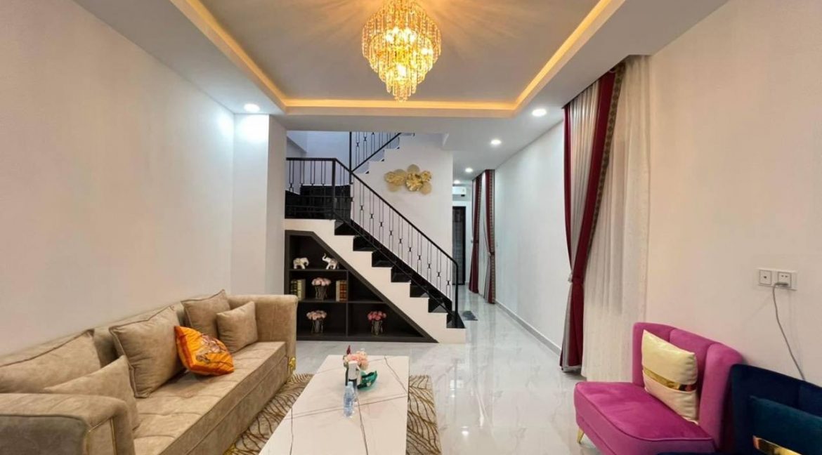 Very Nice Shophouse for Sale in Khan Pou Senchey (10)