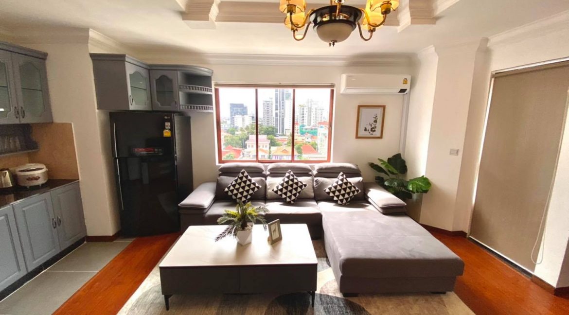 Furnished 3 Bedrooms Serviced Apartment for Rent In BKK (3)