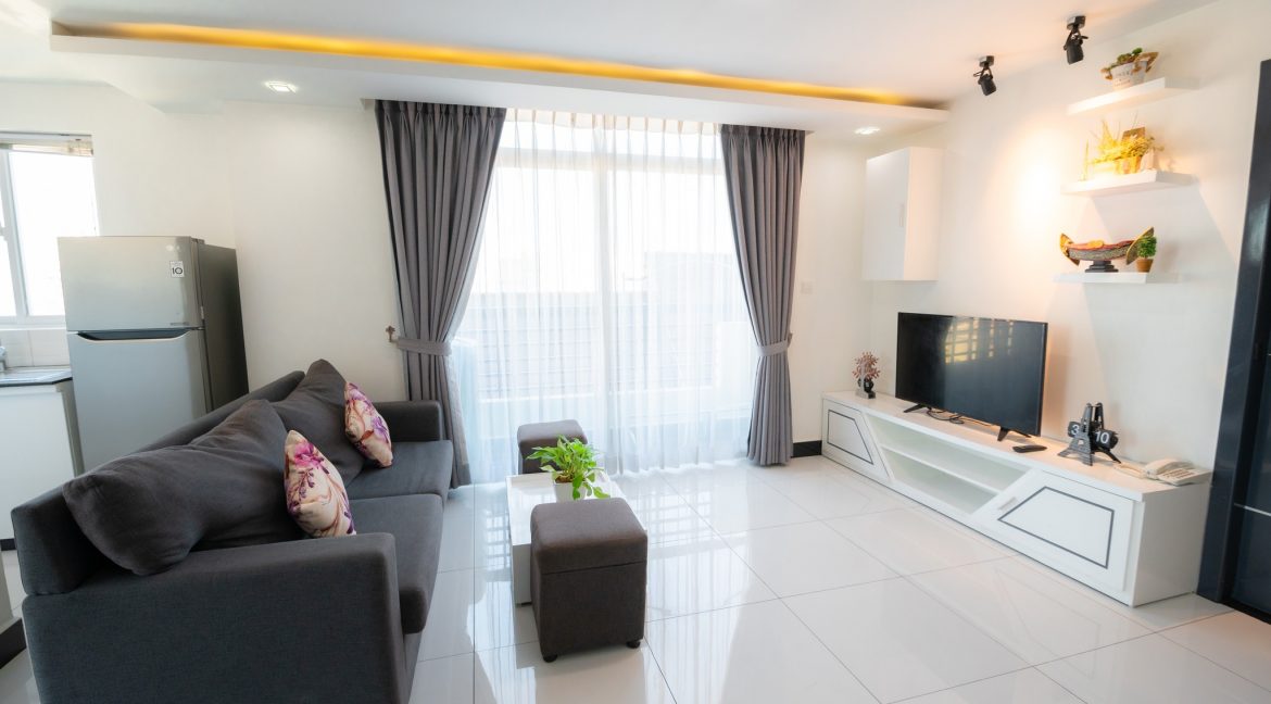 Modern Two Bedroom Apartment for Rent In BKK (4)