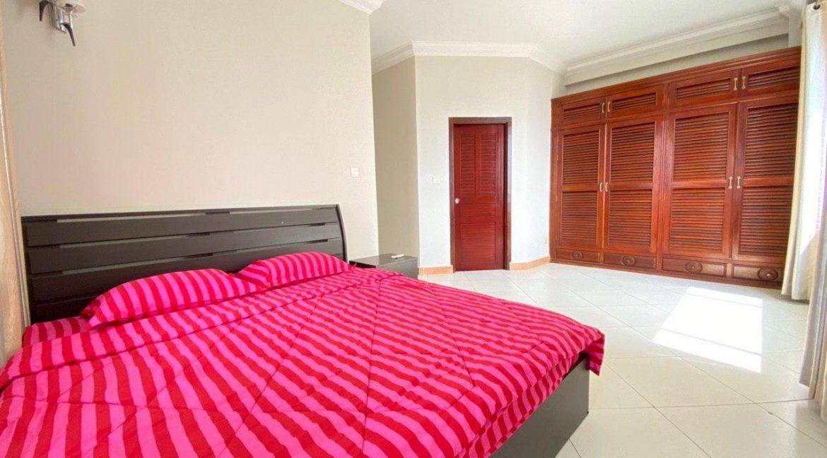 Fully furnished 2 bedrooms Available for Rent in Chroy Changvar (1)