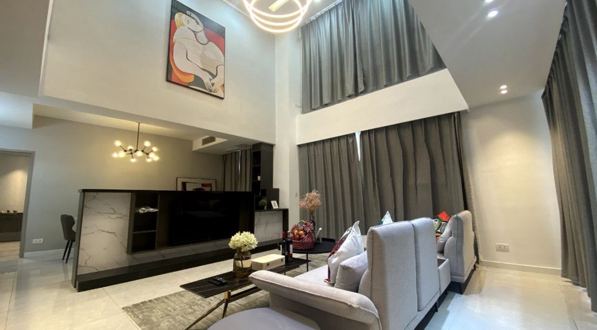 Special Penthouse 5 Bedrooms for Rent In BKK1 (1)