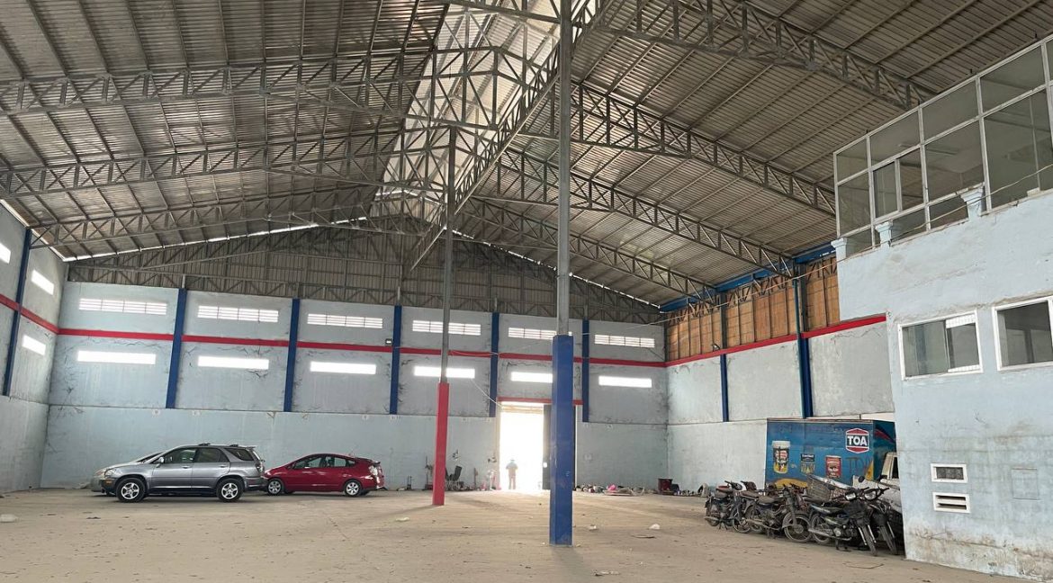 Commercial Warehouse For Rent in Pou Senchey (2)