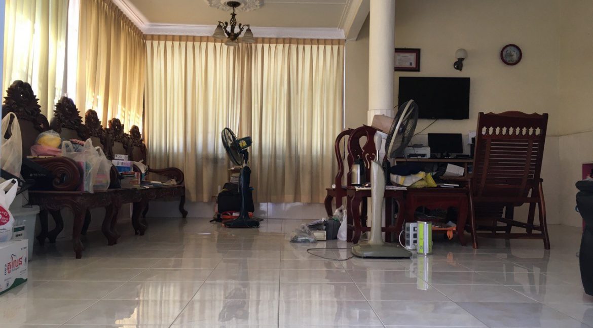 House for Rent with Best location in Doun Penh (5)