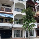 Shophouse for Rent with good location in Daun Penh (1)